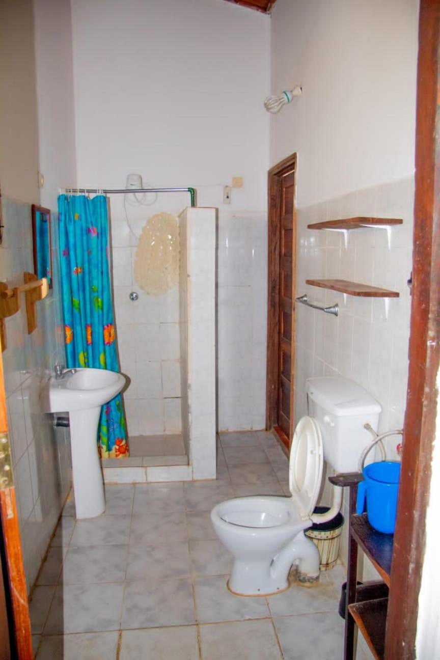 Hostel Pensao Ya Mute Chimoio Ngoại thất bức ảnh